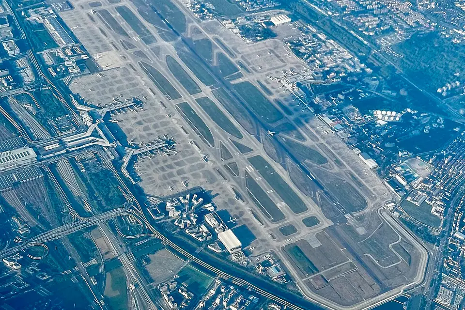 Shanghai Hongqiao International Airport (SHA)